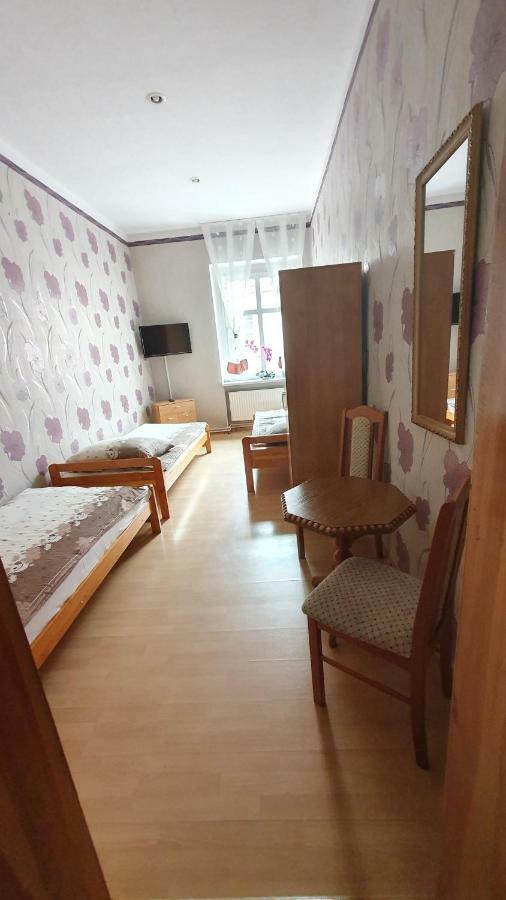 Pokoje Do Wynajecia Piastowska Międzyrzecz Extérieur photo
