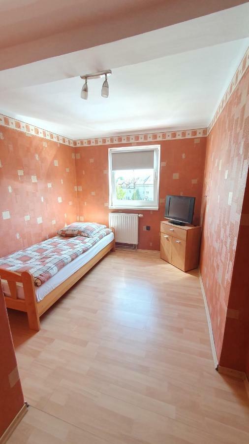 Pokoje Do Wynajecia Piastowska Międzyrzecz Extérieur photo