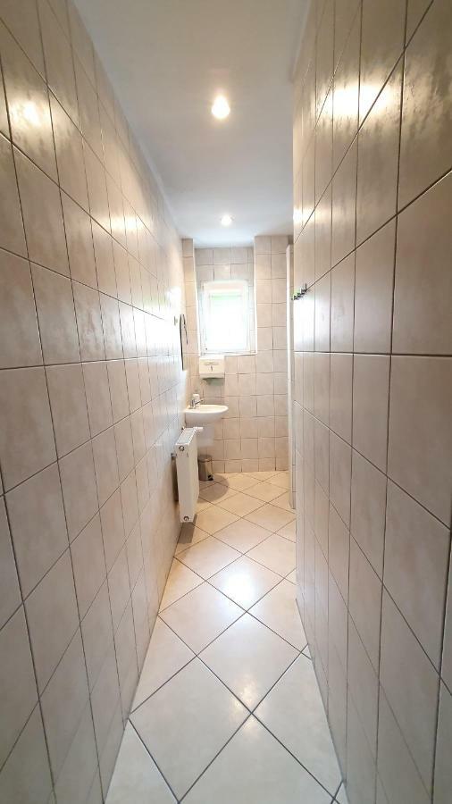 Pokoje Do Wynajecia Piastowska Międzyrzecz Extérieur photo