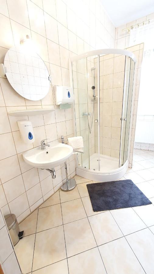 Pokoje Do Wynajecia Piastowska Międzyrzecz Extérieur photo